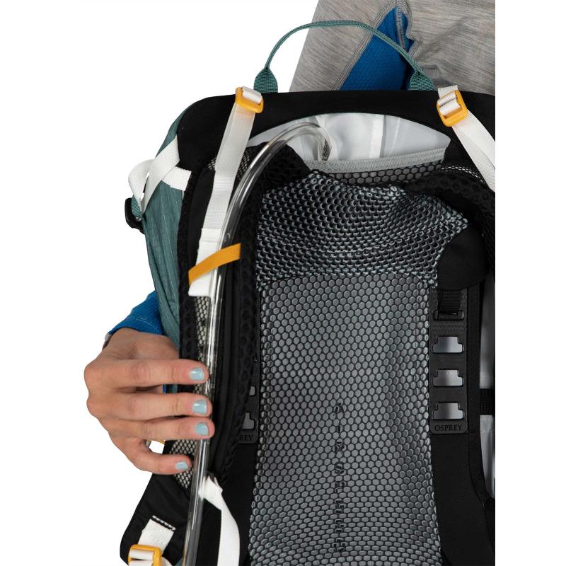 Osprey Sirrus 24 Gedempt Space Blue O/S