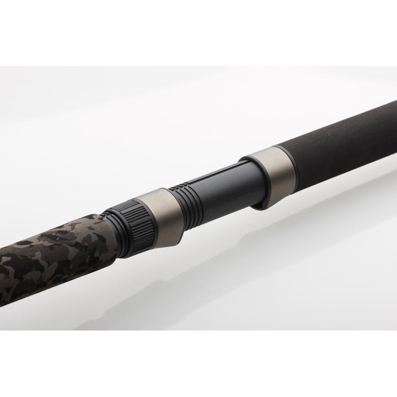 MADCAT Black Inline 210 7' 2.10M 20-30Lbs 2Sec 320G 144cm