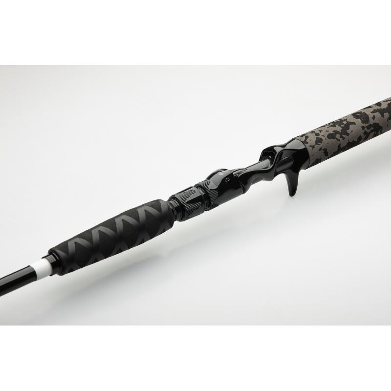MADCAT White Baitcast 2.20M 50-110G