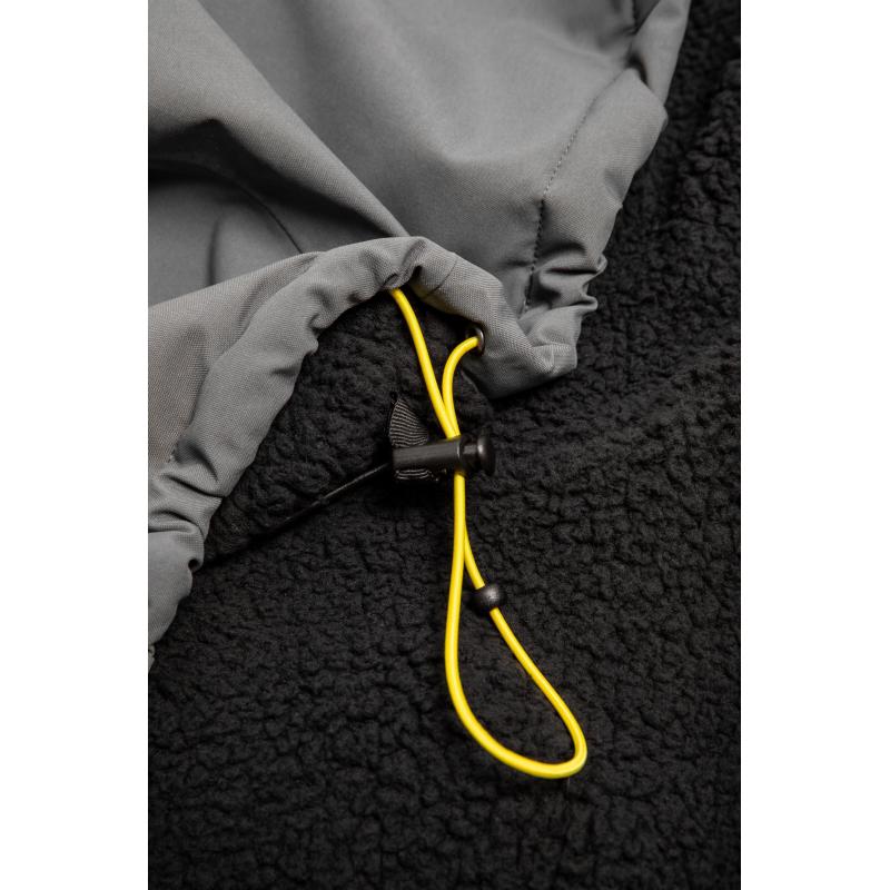 Black Cat Cat Shield Storm Jacket M