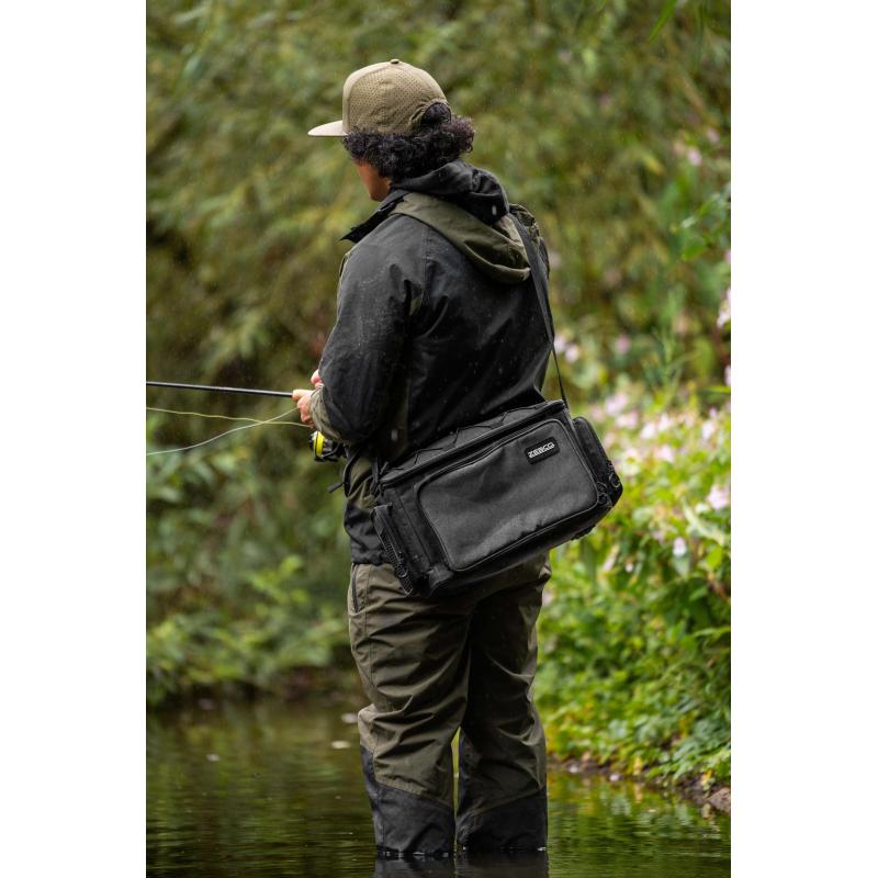 Trophy System Angeltasche Medium 12.5L 22x46x20