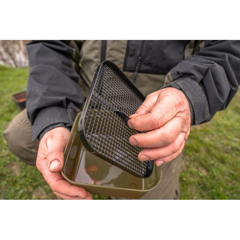 Korum Maggot Tub and Riddle - 2Pt/1.2L