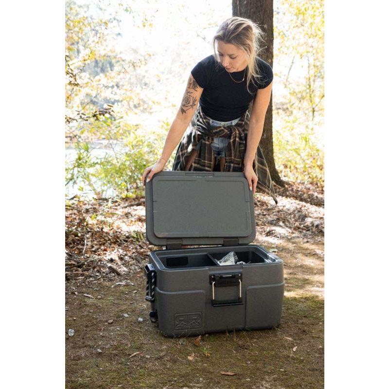 Rugged Road Cooler 65 V2, Gunmetal Gray, Ultraleicht, Rigorite Fridgite Isolierung, 2 Griff