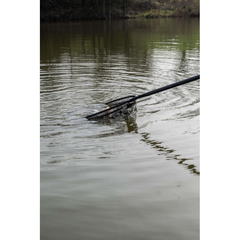 Preston Carbon Free Flow Landing Net 18"
